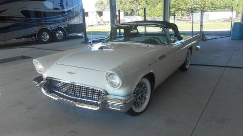 1957 Ford Thunderbird