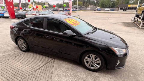 2019 Hyundai Elantra SE