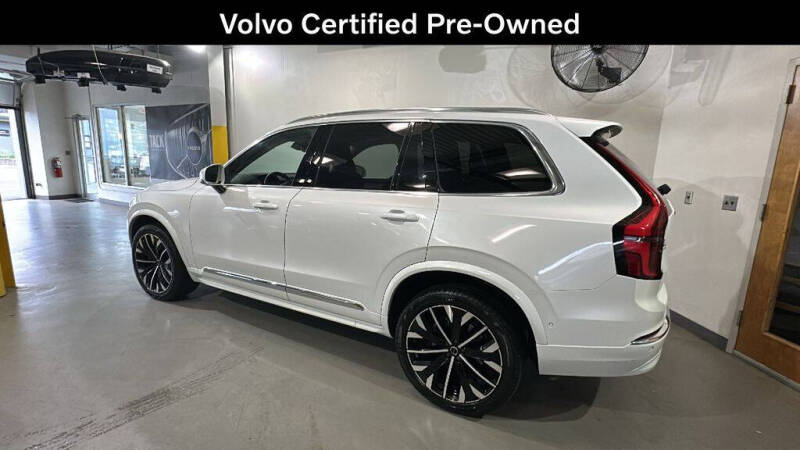 2025 Volvo XC90 B6 Plus Bright Theme 7P