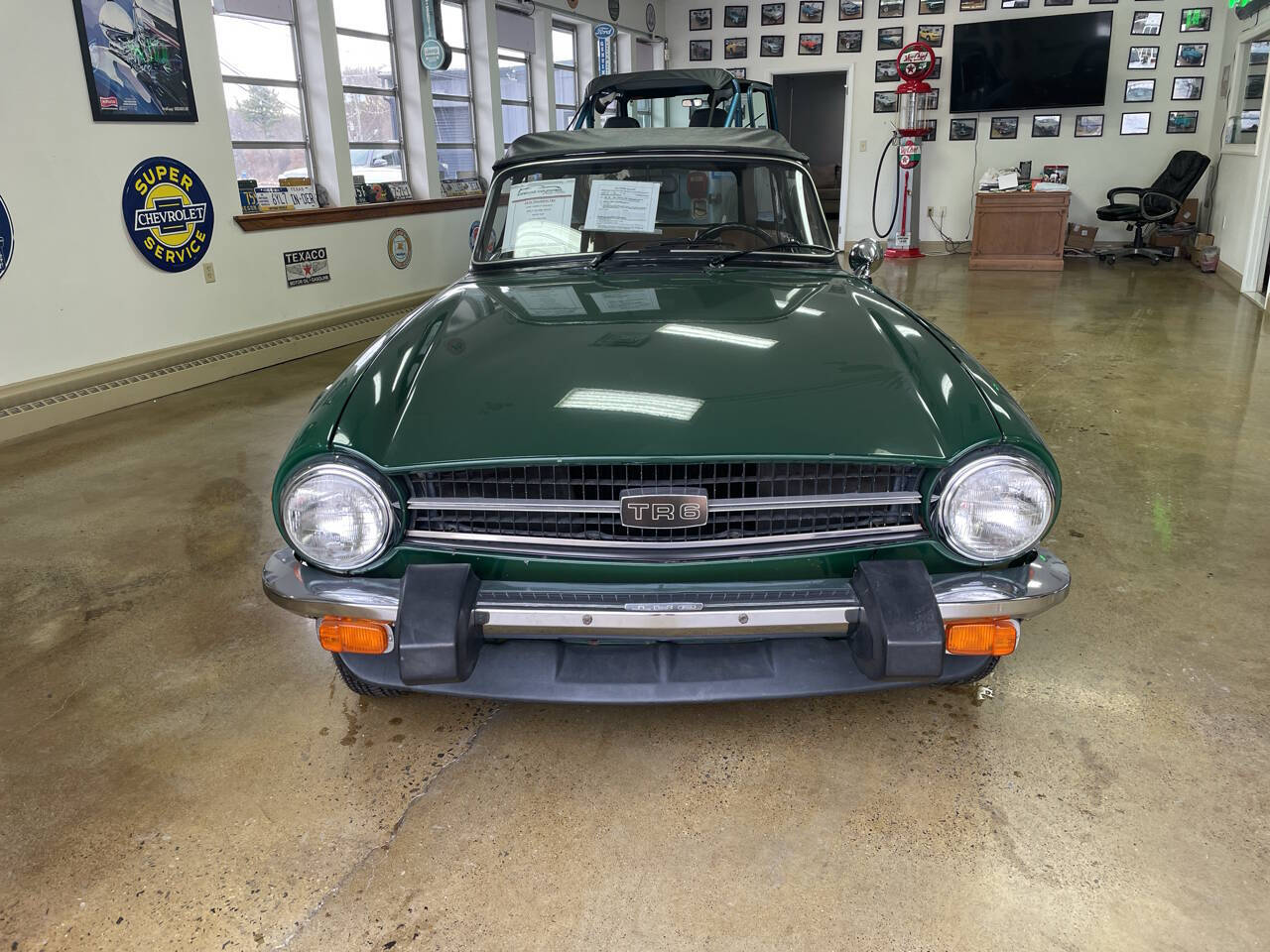 1976 Triumph TR6 3