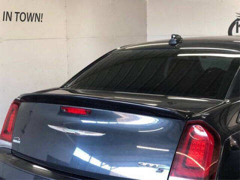 2018 Chrysler 300 S