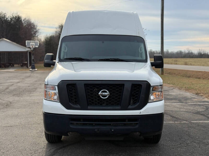 2019 Nissan NV 2500 HD SV
