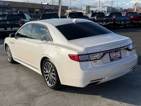 2019 Lincoln Continental Select