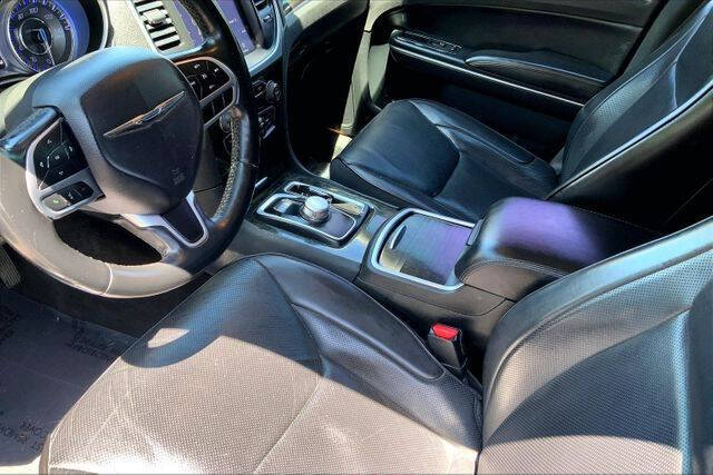 2018 Chrysler 300 Limited