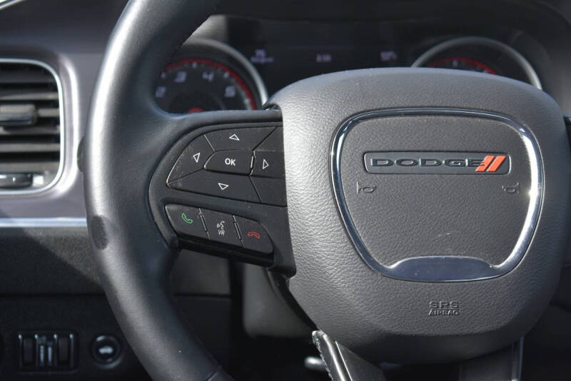 2017 Dodge Charger SE