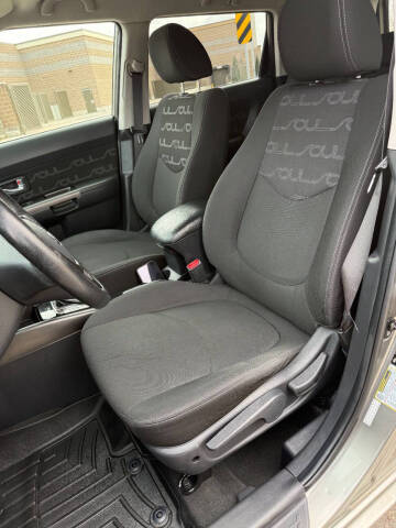 2012 Kia Soul +