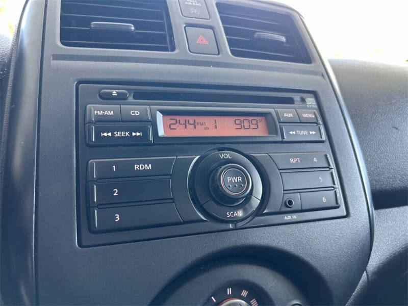 2012 Nissan Versa 1.6 S