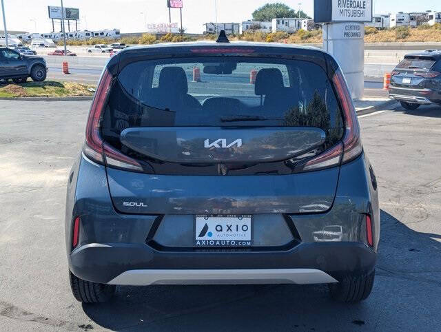 2023 Kia Soul LX