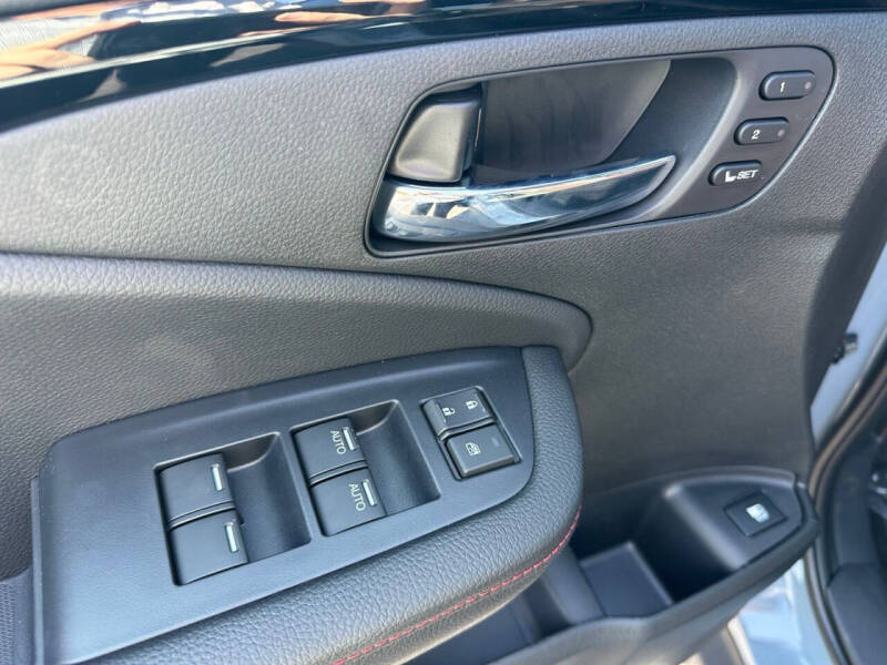 2026 Honda Ridgeline Black Edition Two-Tone