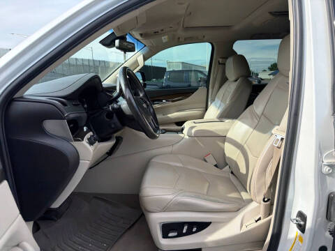 2018 Cadillac Escalade Luxury