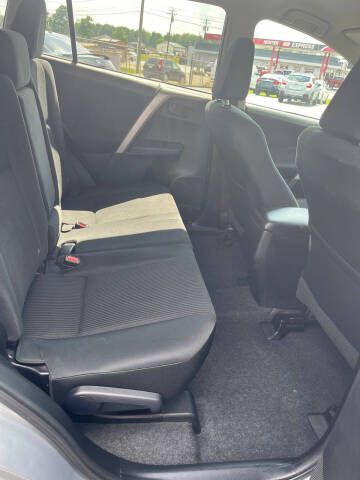2016 Toyota RAV4 LE