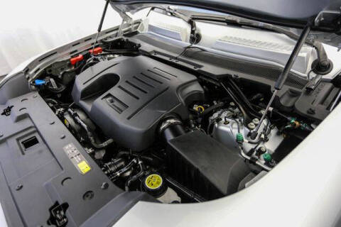 2020 Land Rover Defender 110 SE