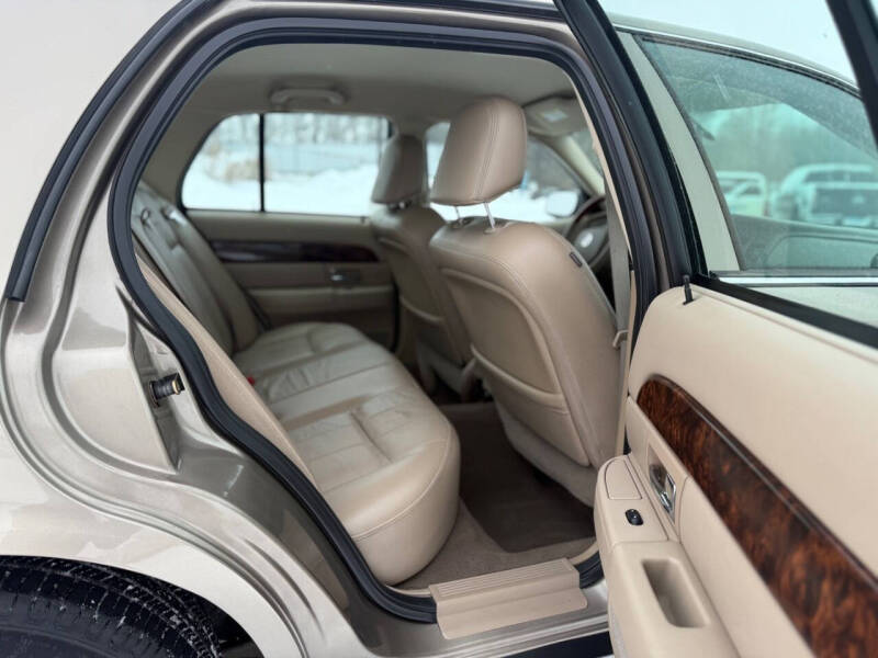 2005 Mercury Grand Marquis LSE