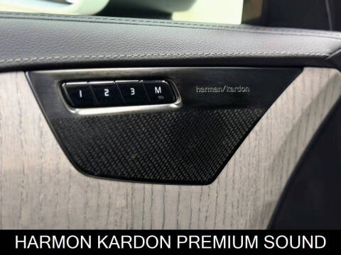 2023 Volvo XC90 B6 Ultimate Bright Theme 6P