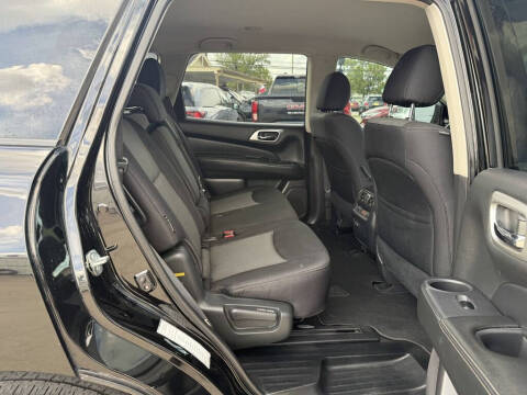 2020 Nissan Pathfinder SV