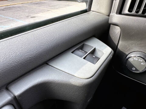 2010 GMC Savana LS 3500