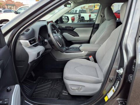 2022 Toyota Highlander L