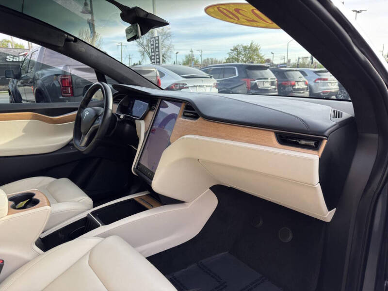 2020 Tesla Model X Long Range Plus