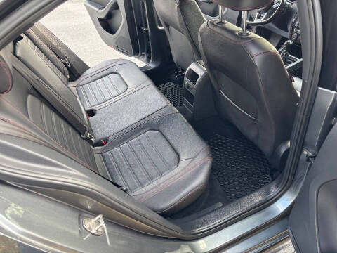 2017 Volkswagen Jetta 2.0T GLI