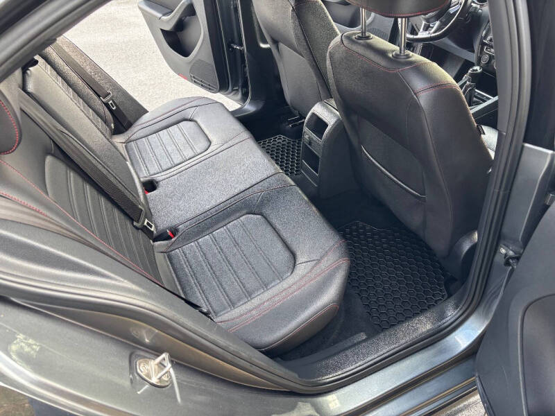 2017 Volkswagen Jetta 2.0T GLI