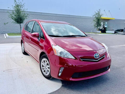 2014 Toyota Prius v Three