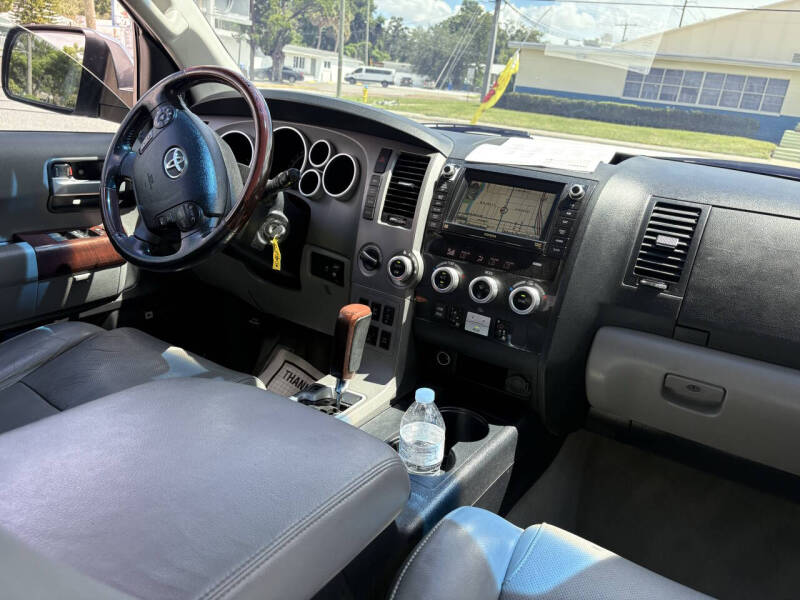 2011 Toyota Sequoia Platinum