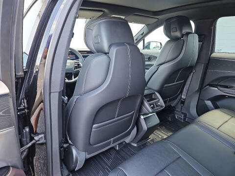 2025 Cadillac LYRIQ Sport 1