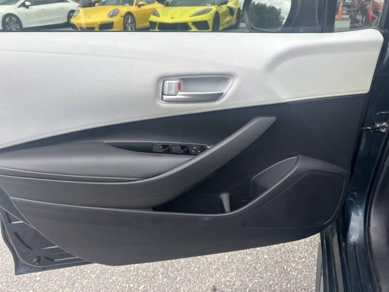 2019 Toyota Corolla Hatchback SE