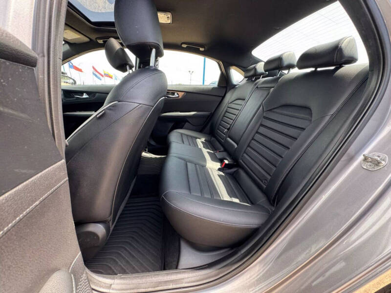 2023 Kia Forte GT-Line