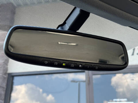 2017 Toyota Prius v Four