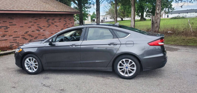 2020 Ford Fusion SE