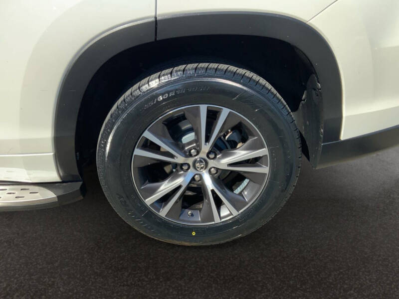 2017 Toyota Highlander LE Plus