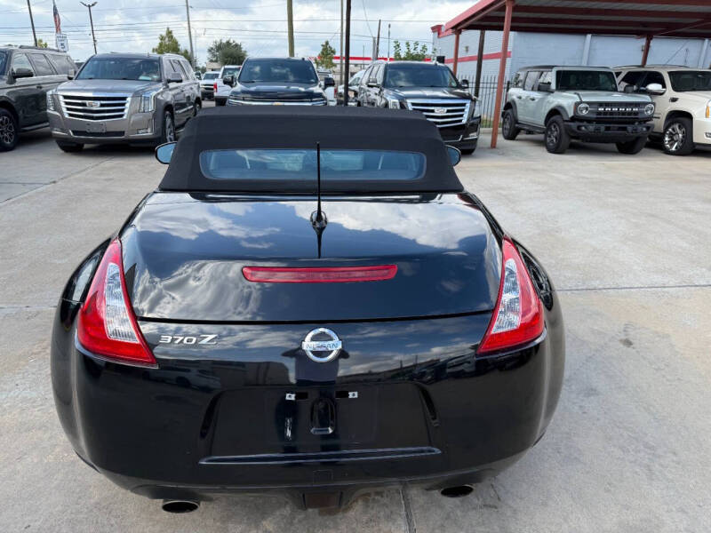 2010 Nissan 370Z Roadster Touring