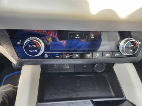 2024 Mitsubishi Outlander PHEV SEL