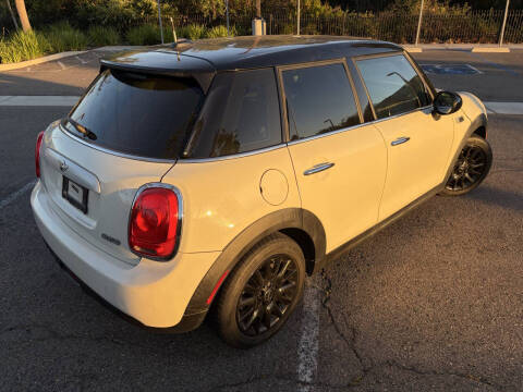 2015 MINI Hardtop 4 Door Cooper