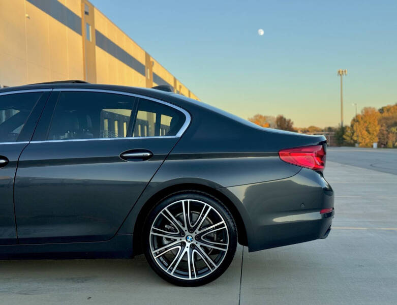 2017 BMW 5 Series 540i