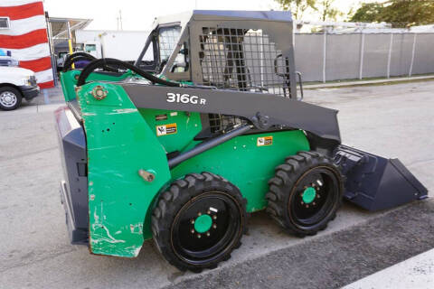 2018 John Deere 316gr