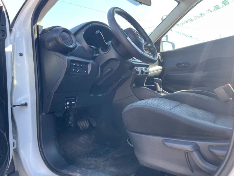 2021 Nissan Kicks S