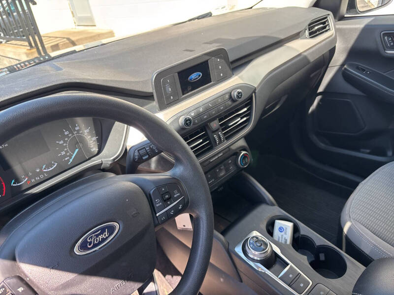 2022 Ford Escape S