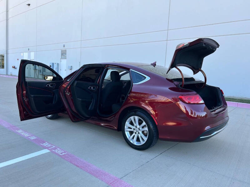 2016 Chrysler 200 Limited