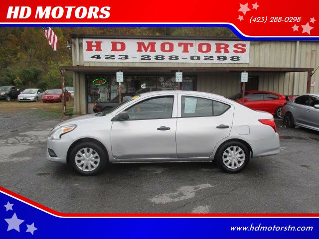 2015 Nissan Versa Sedan S's photo