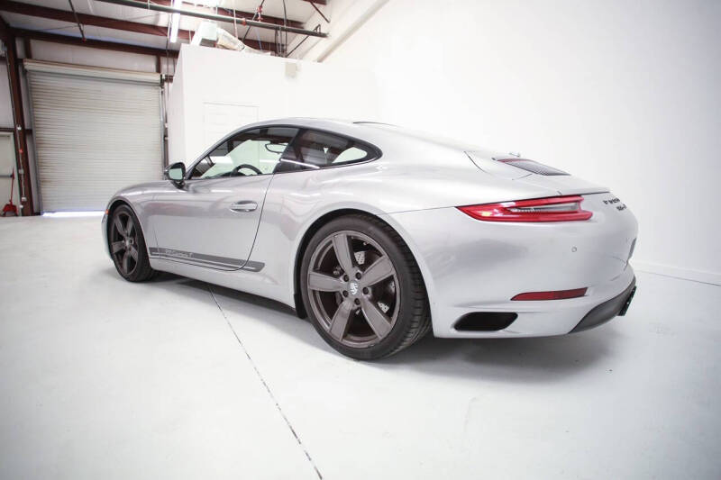 2018 Porsche 911 Carrera T