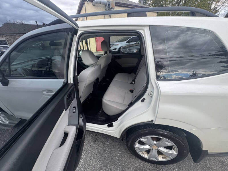 2015 Subaru Forester 2.5i