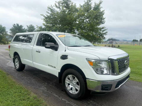 2017 Nissan Titan