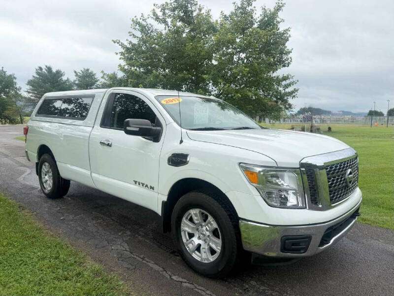 2017 Nissan Titan
