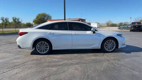 2021 Toyota Avalon Hybrid Limited