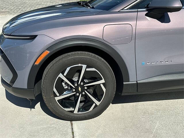 2026 Chevrolet Equinox EV LT 2