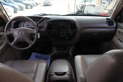 2002 Toyota Sequoia SR5
