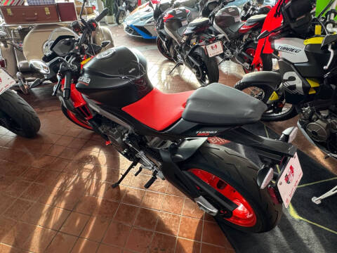 2021 Aprilia Tuono 660