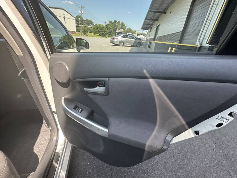 2011 Toyota Prius One